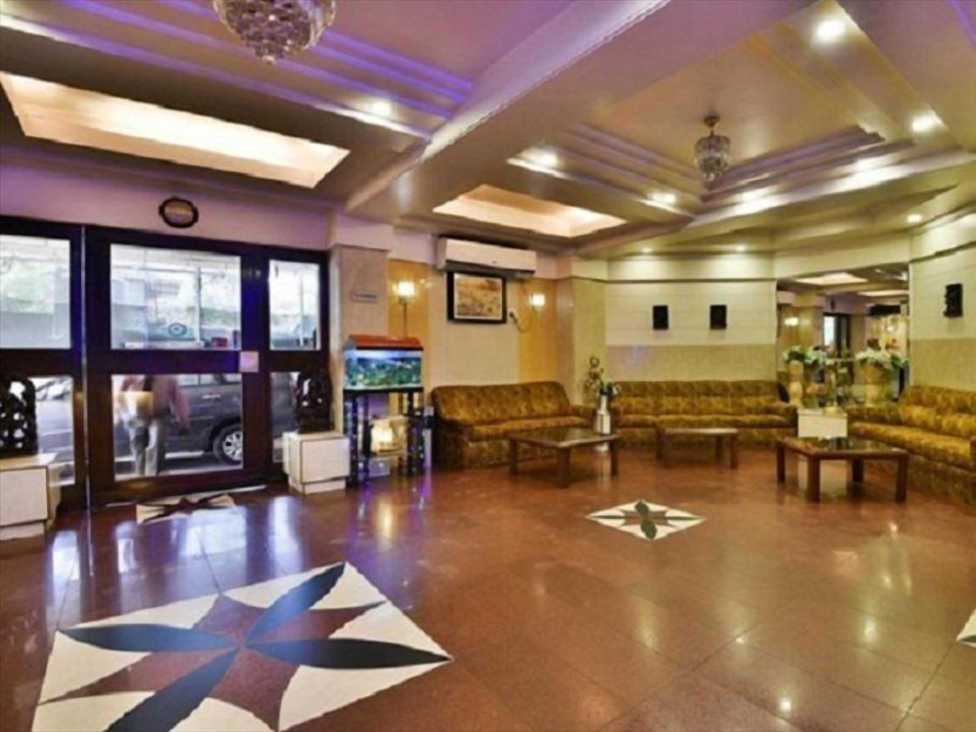Treebo Trend Host Inn - Mumbai — Photos 1
